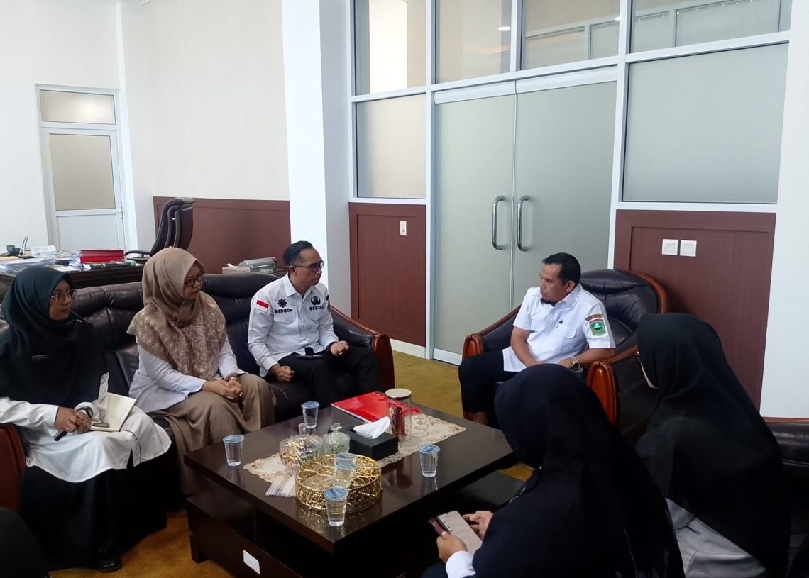 Tindaklanjuti Instruksi Gubernur Terkait Perbaikan Jalan Nasional Air Dingin, Wabup Candra Gelar Pertemuan