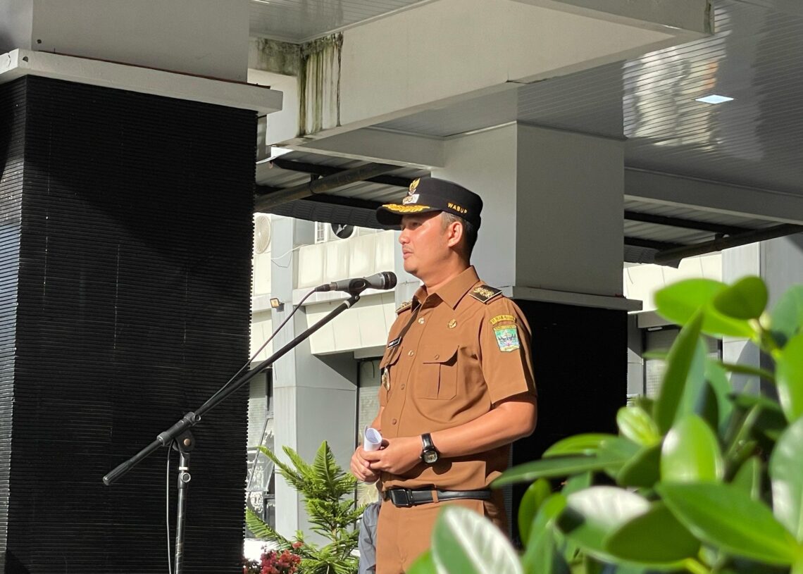 Pimpin Upacara Hardiknas, Berikut Pesan Wakil Bupati Rahmat Hidayat