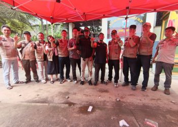 Sosialisasi Pemekaran Wilayah RW 019 Cengkareng Timur Berjalan Lancar, Warga Antusias Lakukan Aktivasi IKD