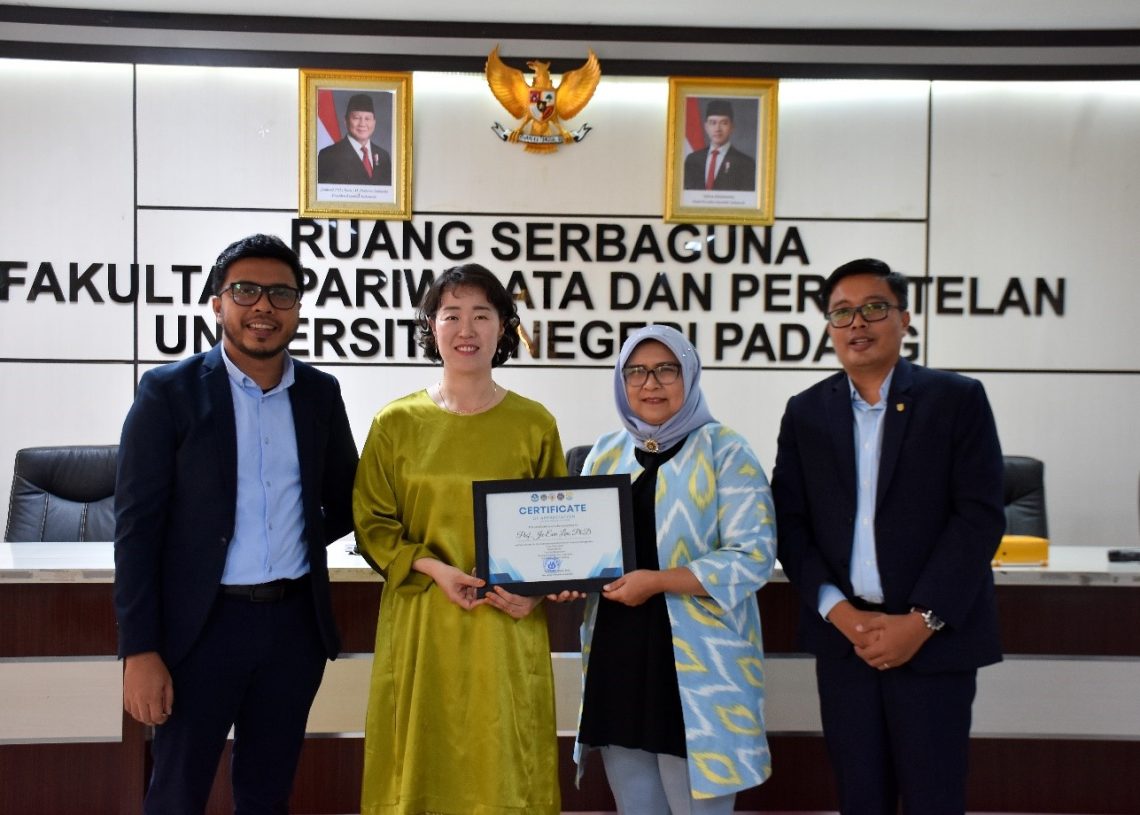 Departemen Pariwisata, FPP UNP Sukses Selenggarakan International Lecture Series dengan Professor Dari Korea Selatan
