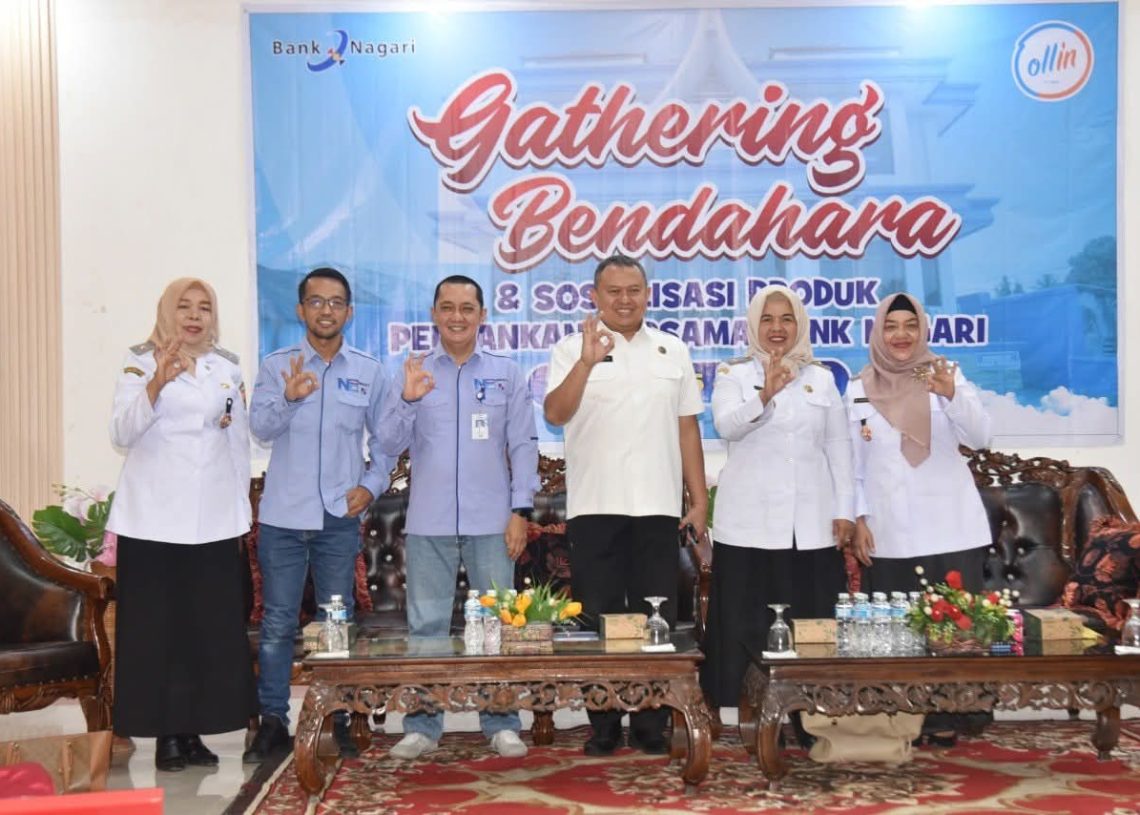 Pj Sekda Kota Pariaman Mursalim Buka Gathering Bendahara Bersama Bank Nagari