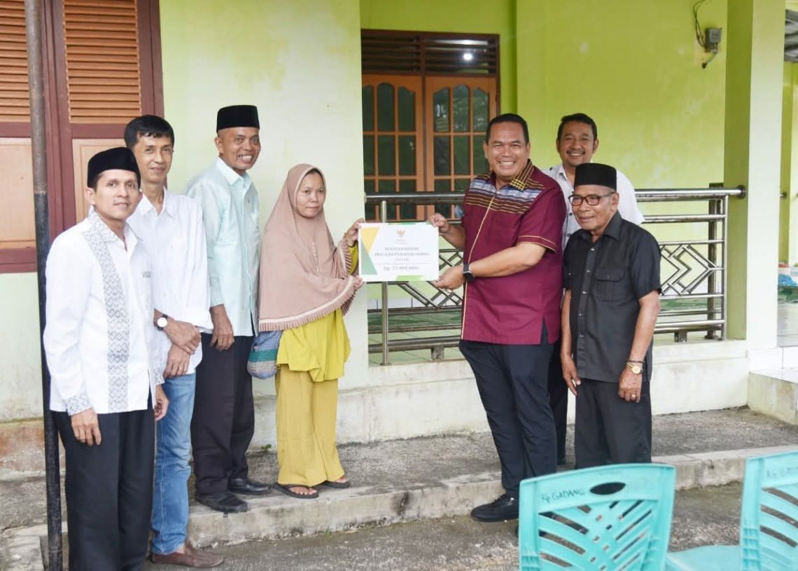 Akhirnya Drafitri Bernafas Lega, Bantuan RTLH Disalurkan Wako Yota Balad