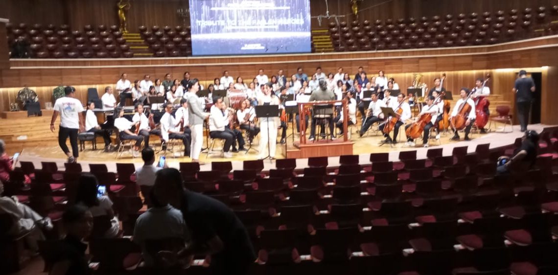 Peringatan 100 Tahun Hari Lahir Pahlawan Revolusi D.I. Pandjaitan, Kasdim 0501/JP Hadiri Konser “Tribute to the Fallen Heroes”