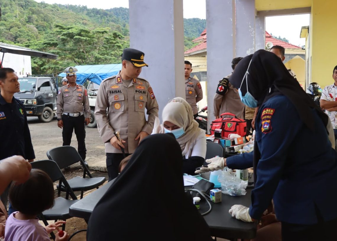 Sambut Hari Bhayangkara ke-79, Polres Solok Selatan Adakan Pemeriksaan Kesehatan Gratis
