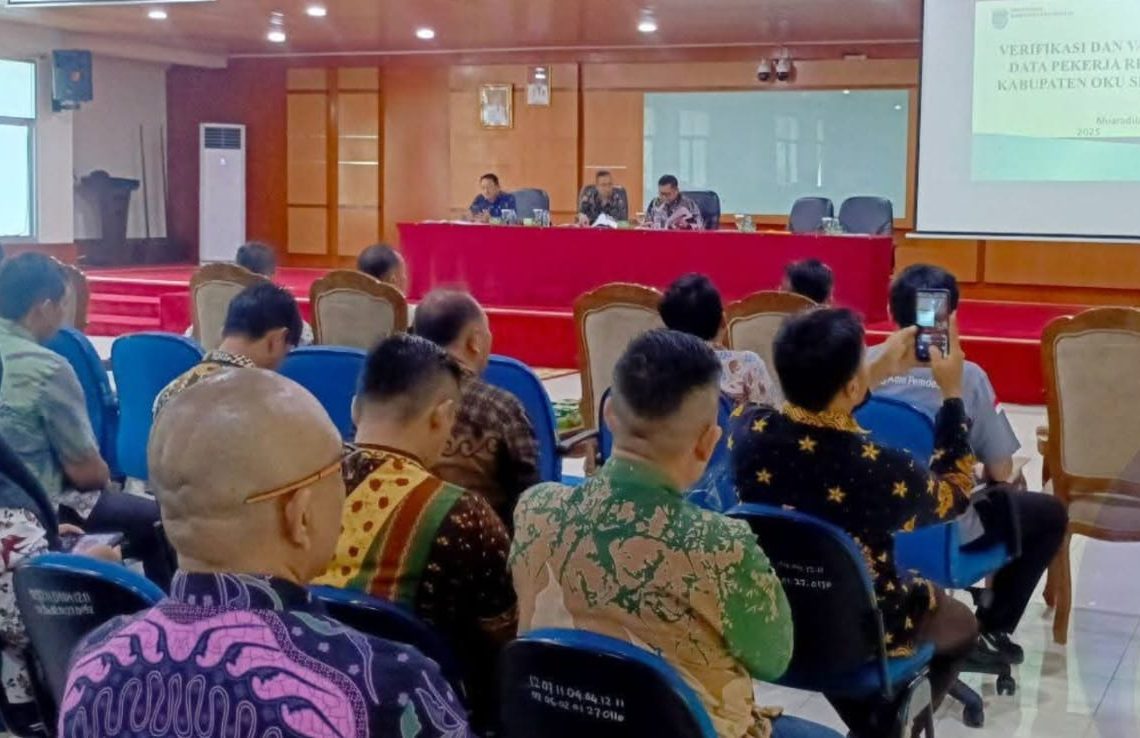 Pemkab OKU Selatan Menggelar Rapat Verifikasi dan Validasi Data Pekerja Rentan Miskin