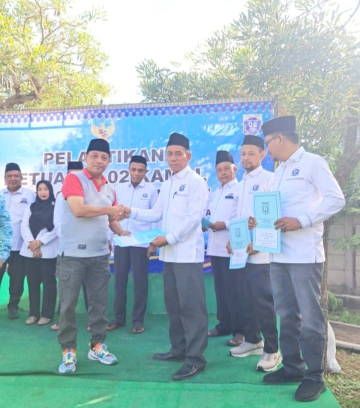 Pelantikan Ketua RT 04 RW 02 Kelurahan Kamal Berlangsung Khidmat dan Penuh Harapan