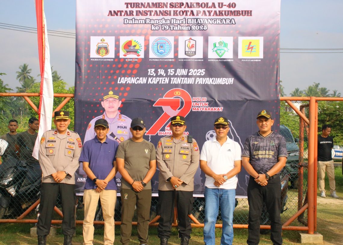 Meriahkan Hari Bayangkara ke-79, Polres Payakumbuh Gelar Turnamen Sepak Bola U-40