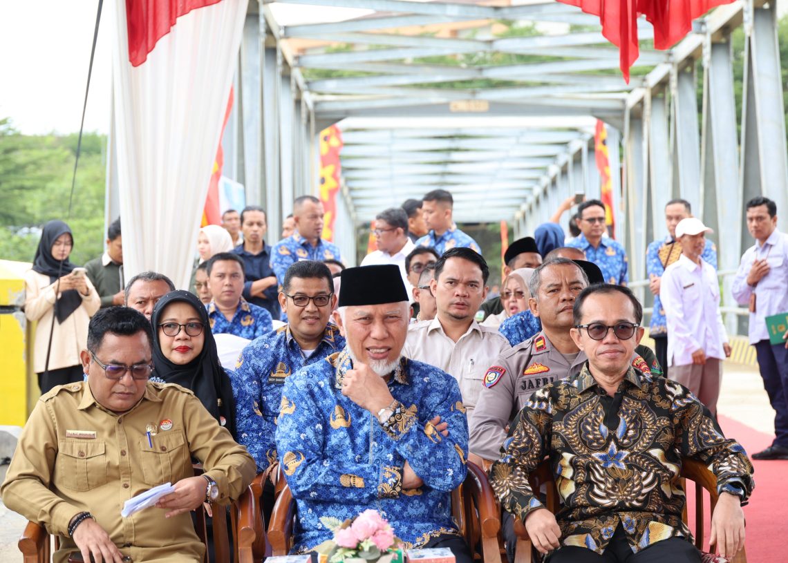 Gubernur Mahyeldi Resmikan Lima Jembatan Strategis Senilai Rp30,7 Miliar di Sumbar