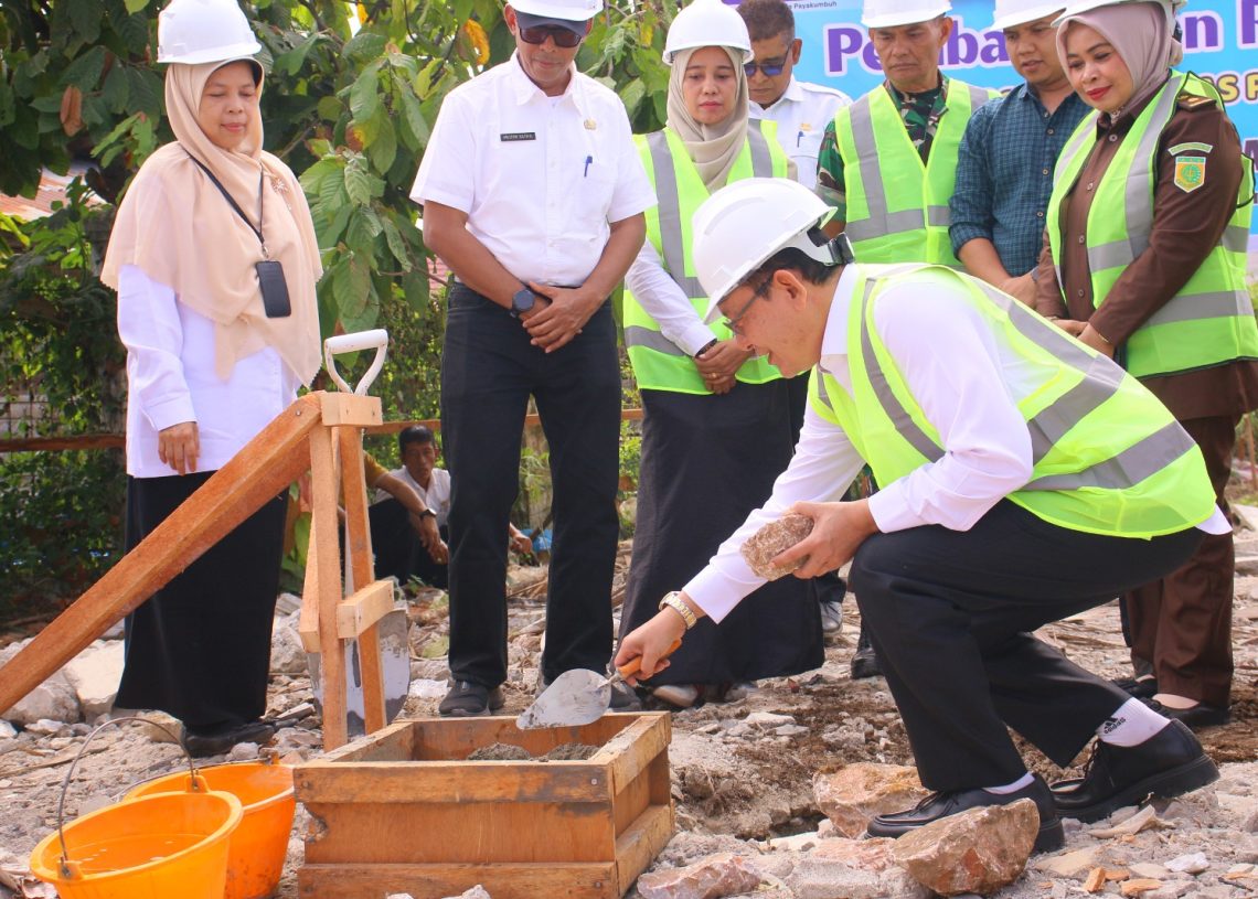 Walikota Zulmaeta Letakan Batu Pertama Pembangunan Puskesmas Parit Rantang