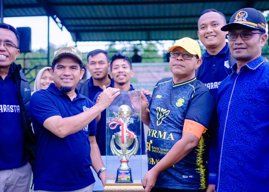 Wabup Candra Hadiri Final Turnamen Sepak Bola IKARASTA Cup I