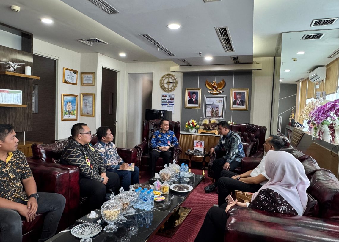 Kunjungi Dirjen Bina Keuangan Daerah Kemendagri, Bupati Jon F Pandu Bahas Isu Tata Kelola Keuangan Daerah