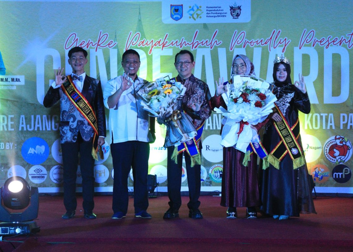 Wali Kota Zulmaeta Bersama Ketua TP-PKK Dikukuhkan sebagai Ayah dan Bunda Generasi Berencana