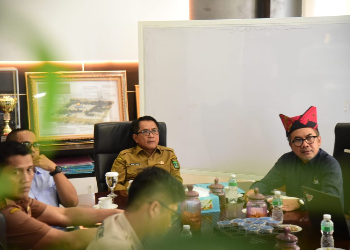 Bahas Rencana Pembangunan Rumah Sakit Tipe D di Sungai Limau, Bupati JKA Terima Audiensi PT SMI