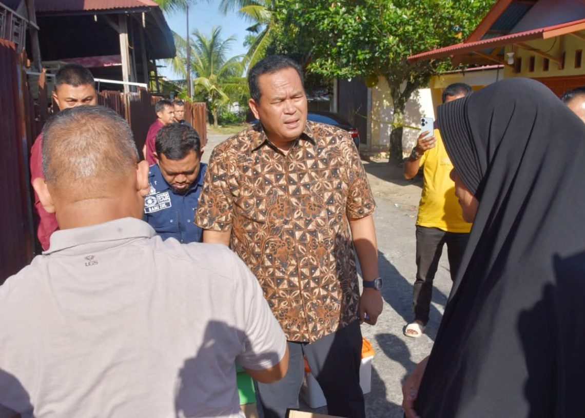 Yota Balad Serahkan Bantuan untuk Korban Kebakaran di Desa Naras I
