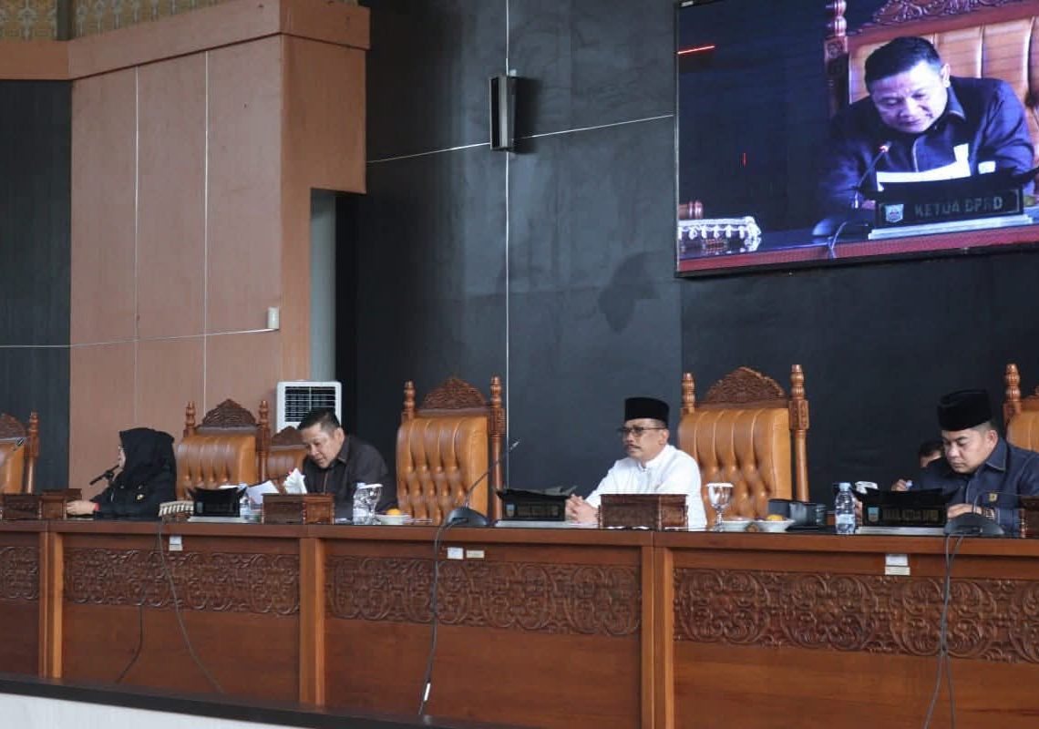 Paripurna DPRD Dalam Rangka Penyampaian Nota Penjelasan Bupati Terkait 2 Ranperda
