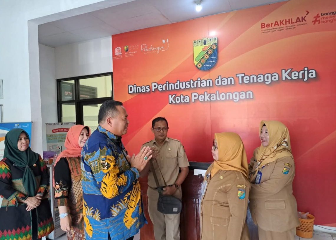 Yota Balad Pimpin Benchmarking Program Jaminan Sosial Ketenagakerjaan Kota Pekalongan