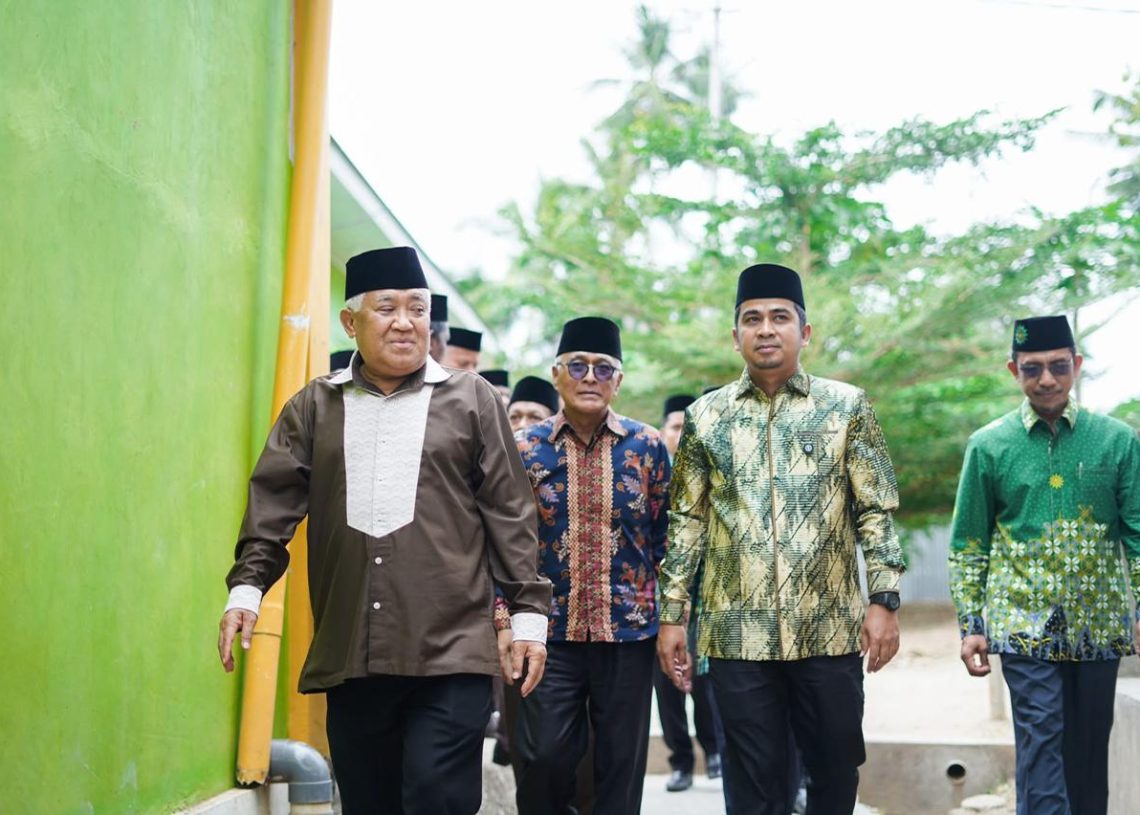 Prof. Din Syamsuddin Silaturahmi ke Pondok Pesantren Al Mumtaz Kota Solok