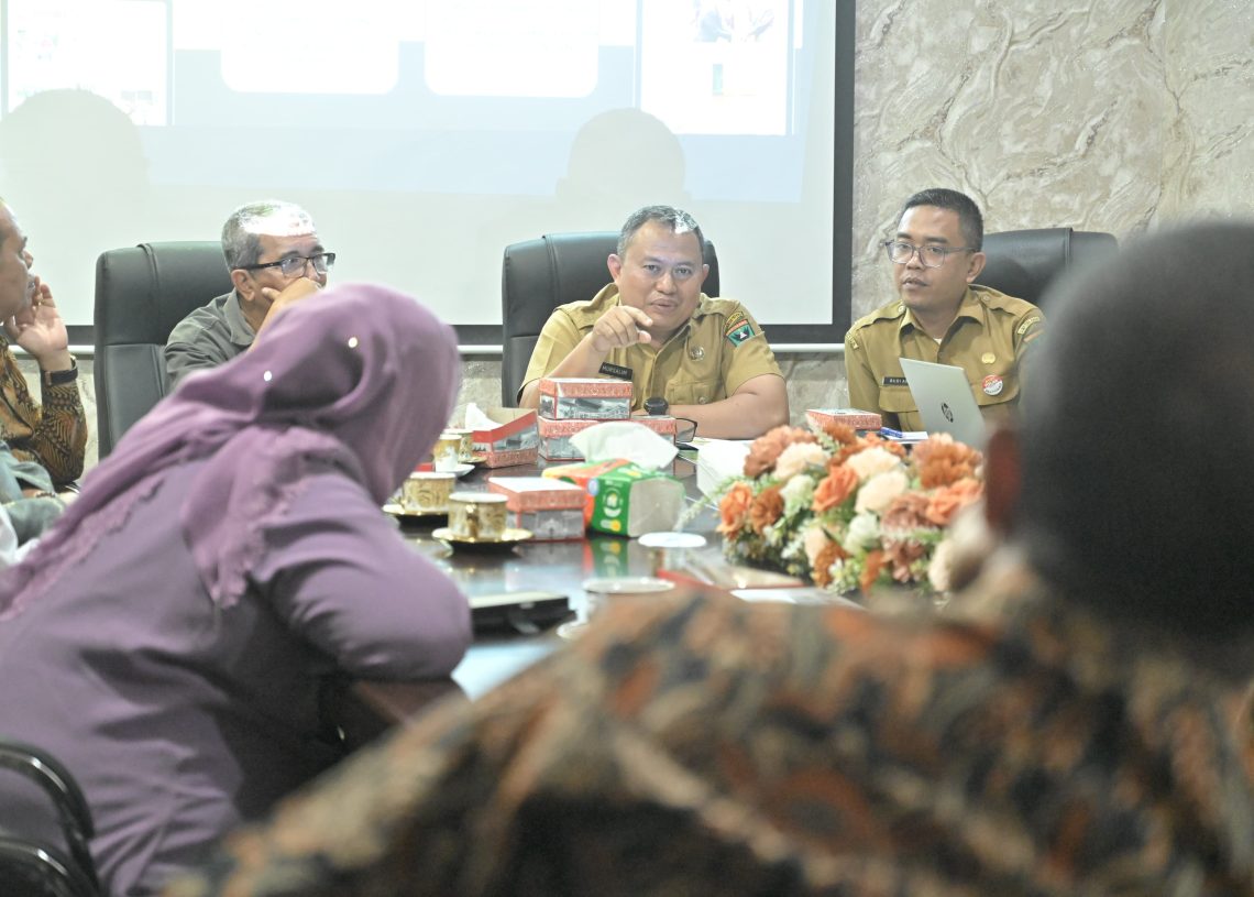 Dinilai Efektif dalam Pengelolaan Kehumasan, Komisi 1 DPRD Tanah Datar Kunker ke Biro Adpim