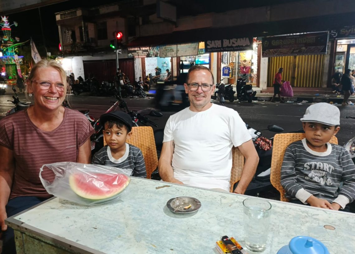 Dari Turis Mancanegara sampai Pengunjung Antusias dengan Tabuik Piaman