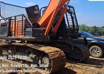 Bupati Sarolangun Bantah Isu Viral Alat Berat Miliknya Lakukan Aktivitas PETI