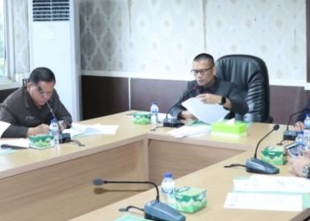 Pastikan Pengelolaan Keuangan Daerah yang Transparan dan Akuntabel, Sekda OKUS Pimpin Rapat Lanjutan Pembahasan Perubahan ke-4 Perbup 42/2024