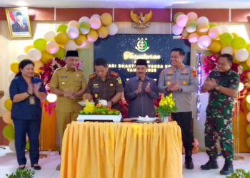 Potong Tumpeng, Bupati Hurmin Hadiri Tasyakuran Hari Bhakti Adhyaksa ke-65