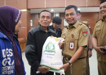 Pemko Bukittinggi Perkuat Ketahanan Pangan Lewat Penyaluran Beras Cadangan Pemerintah