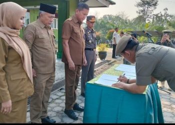 Pj Sekda Pimpin Apel Pagi Kantor Satpol PP dan Tandatangani Pakta Integritas
