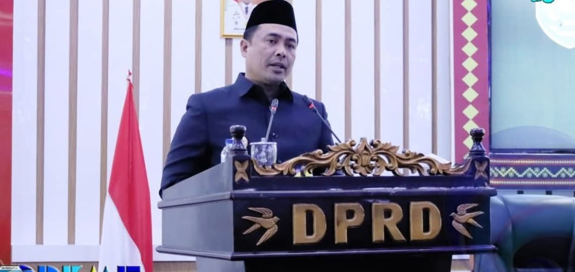 Bupati Oku Selatan Berikan Jawaban Atas Pandangan Umum Fraksi Dalam Rapat Paripurna DPRD