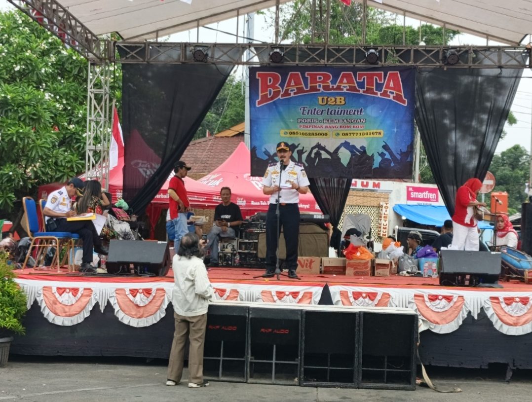 Terminal Kalideres Gelar Panggung Hiburan dan Santunan Yatim di Puncak HUT RI ke-80