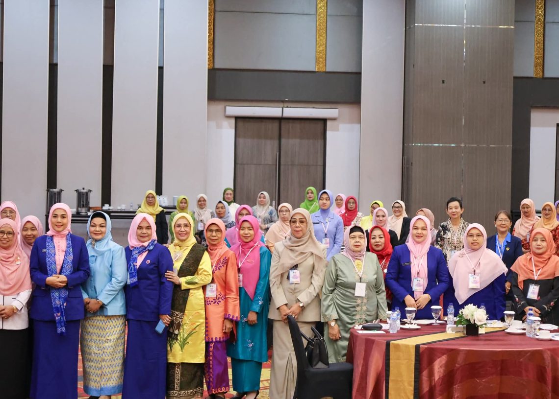 Ketua GOW Kota Pariaman Hadiri Rapat Koordinasi Perempuan se-Sumatera Barat