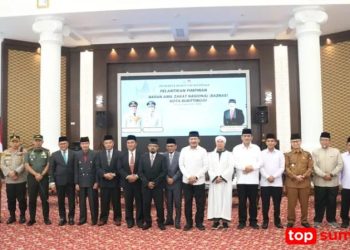 Walikota Ramlan Lantik Lima Pimpinan Baznas Bukittinggi