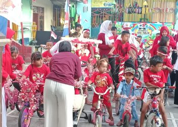 Warga RT 04/02 Kamal Kalideres Gelar Karnaval dan Beragam Perlombaan