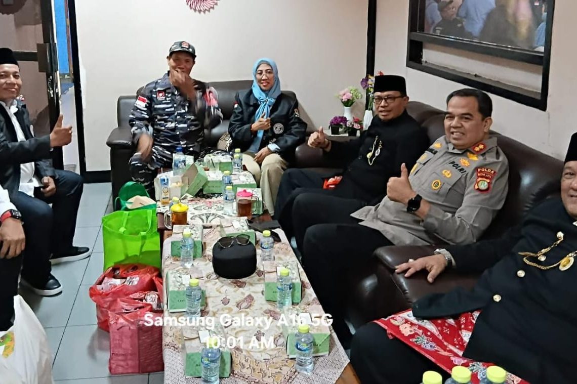 Kepala Bakesbangpol DKI Jakarta & Dirbinmas Polda Metro Jaya Hadiri Upacara HUT RI Bersama FLO DKI Jakarta 