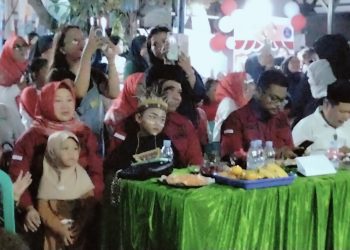 Semangat Kebersamaan Warnai Puncak HUT ke-80 RI di Cengkareng Timur