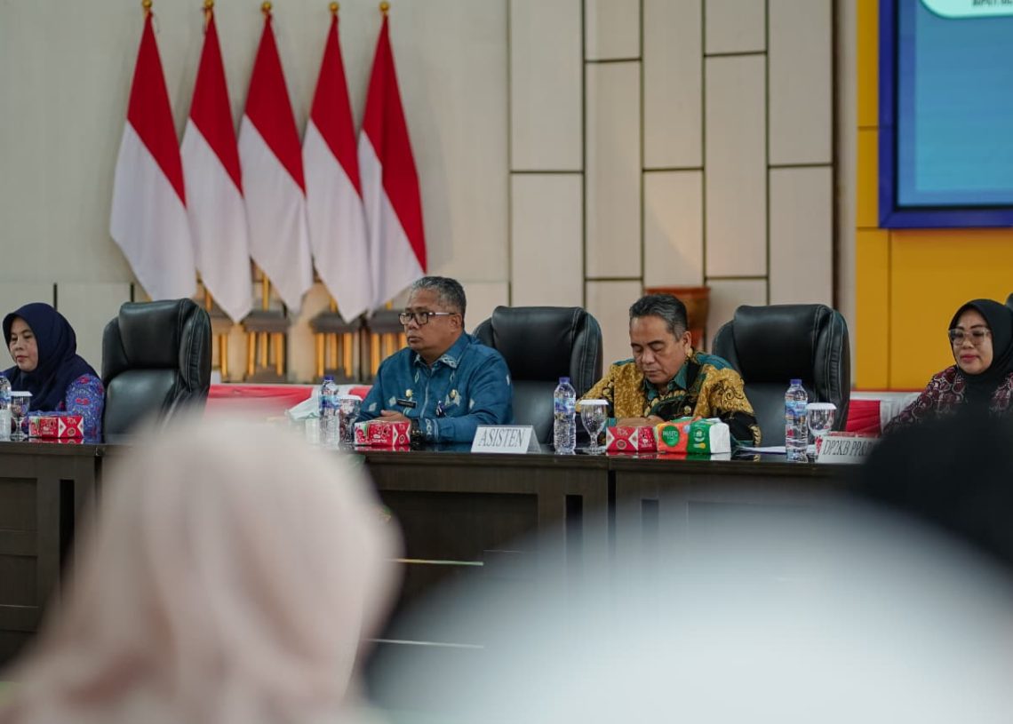 Buka Rakor Percepatan Penurunan Stunting Periode II, Sekda Syamsuardi Tekankan Kolaborasi dan Sinergi Semua Pihak