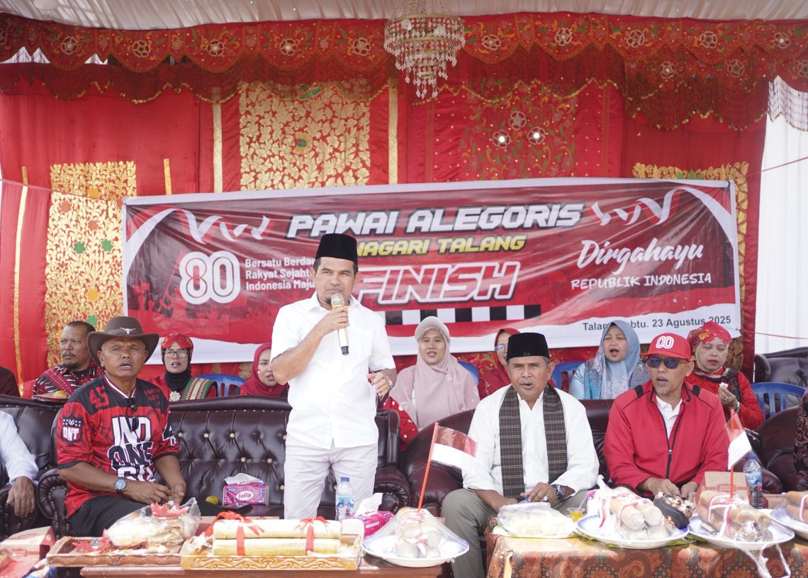 Semarak HUT RI ke-80, Wabup Candra Hadiri Pawai Alegoris Nagari Talang