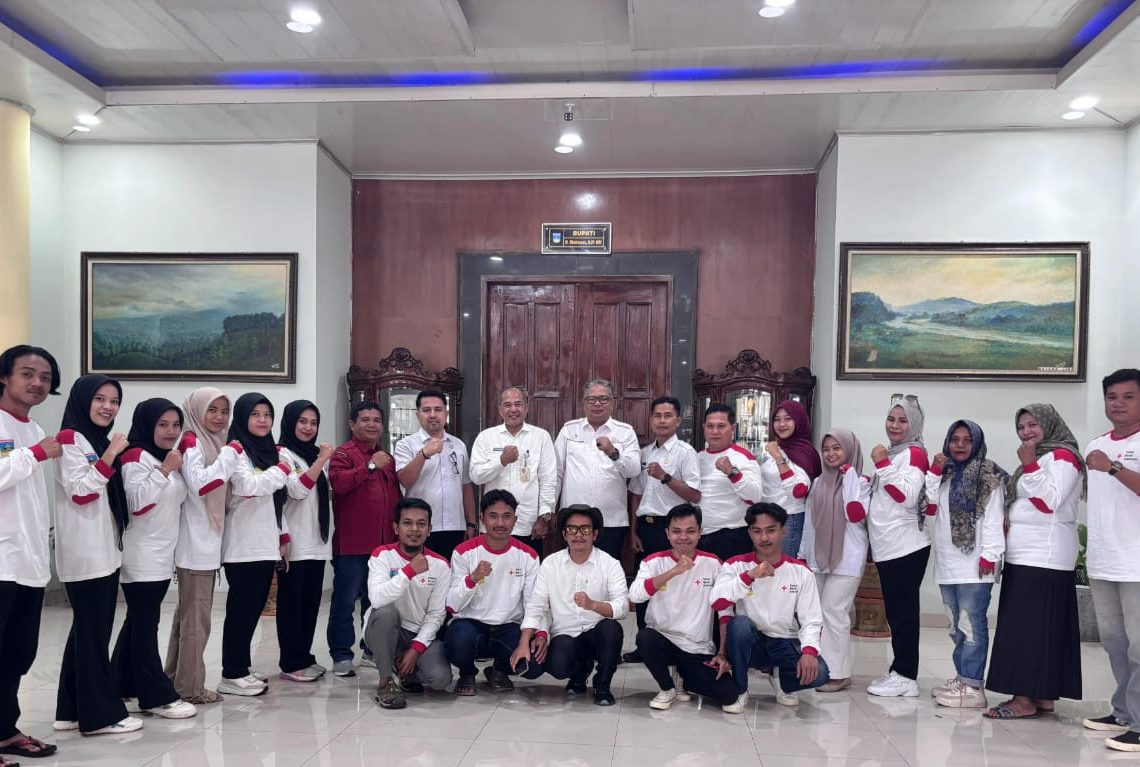 PMI Solok Selatan Gelar Misi Kemanusiaan, Berantas Sarang Nyamuk di Labuk Gadang