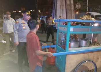 Patroli Malam Tiga Pilar Tambora, Antisipasi Tawuran hingga Begal