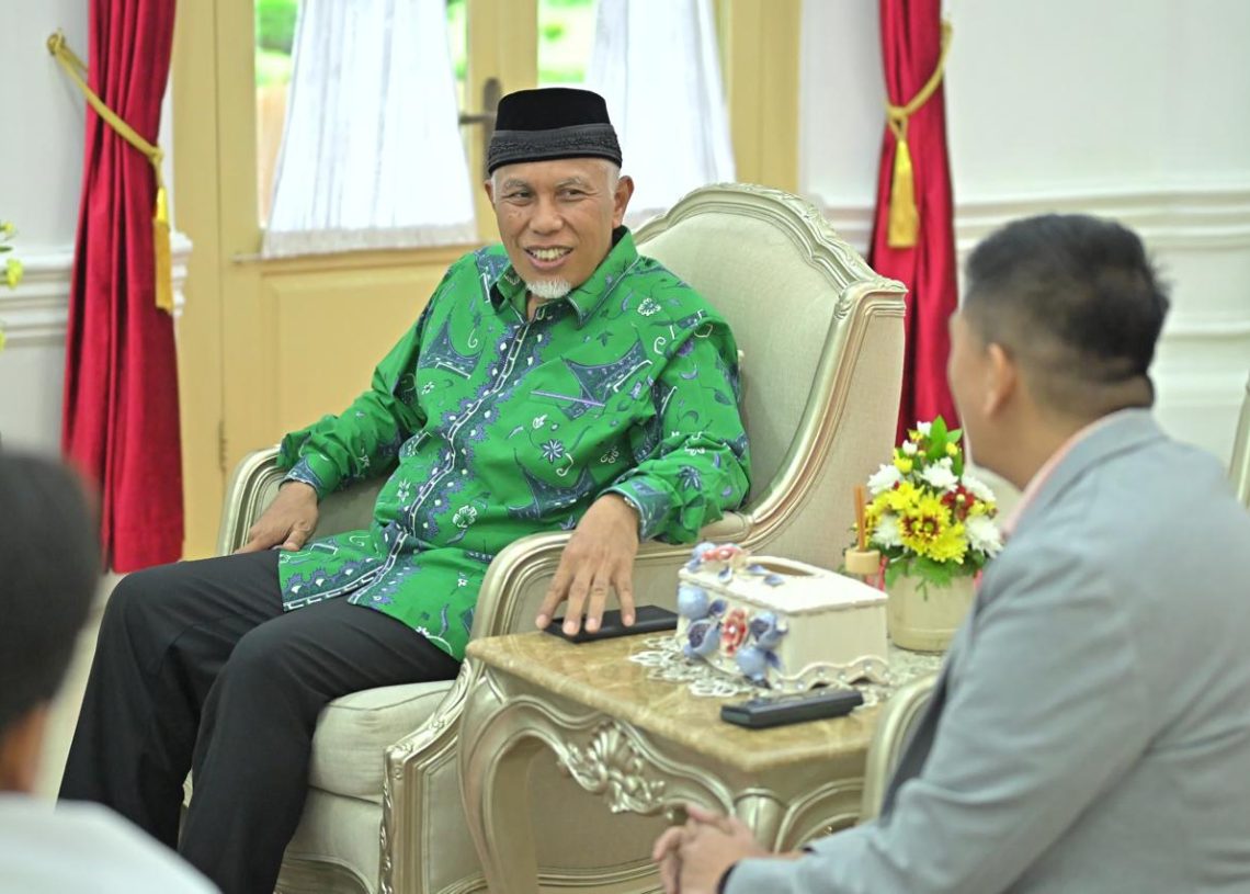 Gubernur Mahyeldi Tegaskan Komitmennya dalam Menertibkan Tambang Ilegal di Sumbar