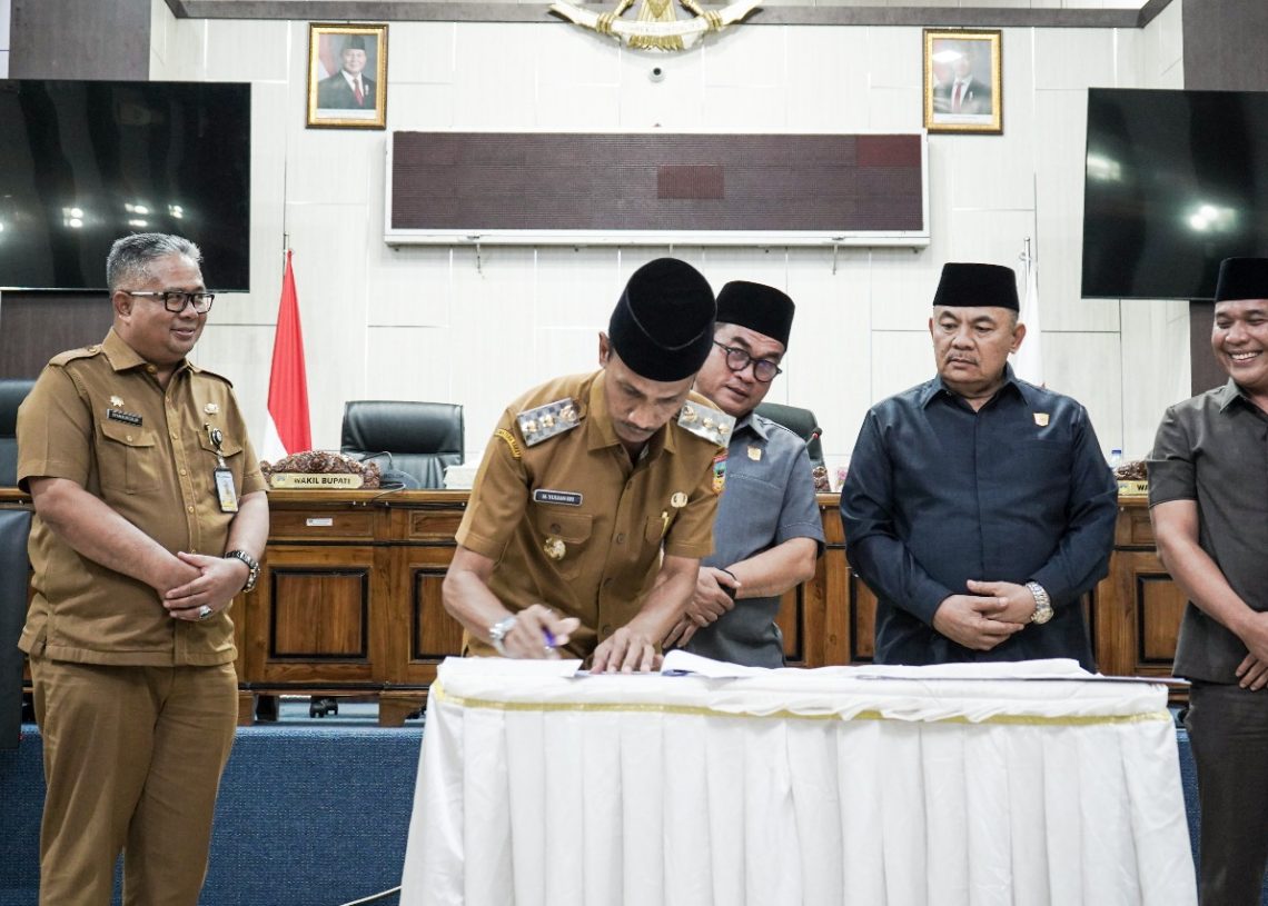Pemkab dan DPRD Solok Selatan Sepakati APBD-P 2025