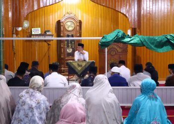 Wako dan Wawako Payakumbuh Adakan Dialog dan Subuh Berjamaah di Masjid Aur Kuning