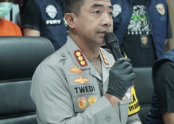 Dua Pemuda di Jakbar Ditangkap Polres Jakbar, Kelola Situs Judi Online Omzet Rp1,5 Juta Per Hari