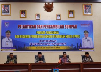 Enam Pejabat Fungsional dan Tiga Puluh Empat Orang PPPK Dilantik Wali Kota Zulmaeta