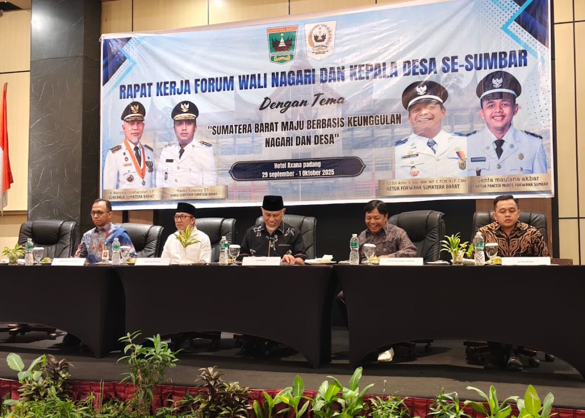 Gubernur Mahyeldi Sebut Pemimpin Desa dan Nagari Ujung Tombak Pembangunan dan Kesejahteraan