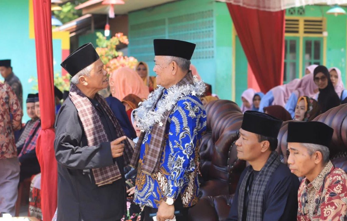 Seluruh Elemen Masyarakat Nagari Sumani Gelar Syukuran Suryadi Nurdal jadi Wawako Solok