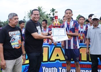 Bintang Timur Payakumbuah Raih Juara Open Turnamen Sepak Bola Cimparuh League KU-14 2025
