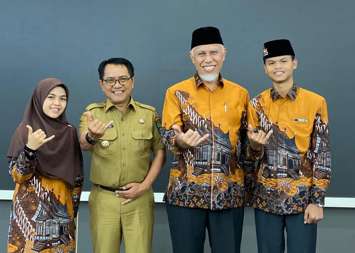 Dua Kafilah Asal Padang Pariaman Perkuat Sumbar di STQH Nasional 2025