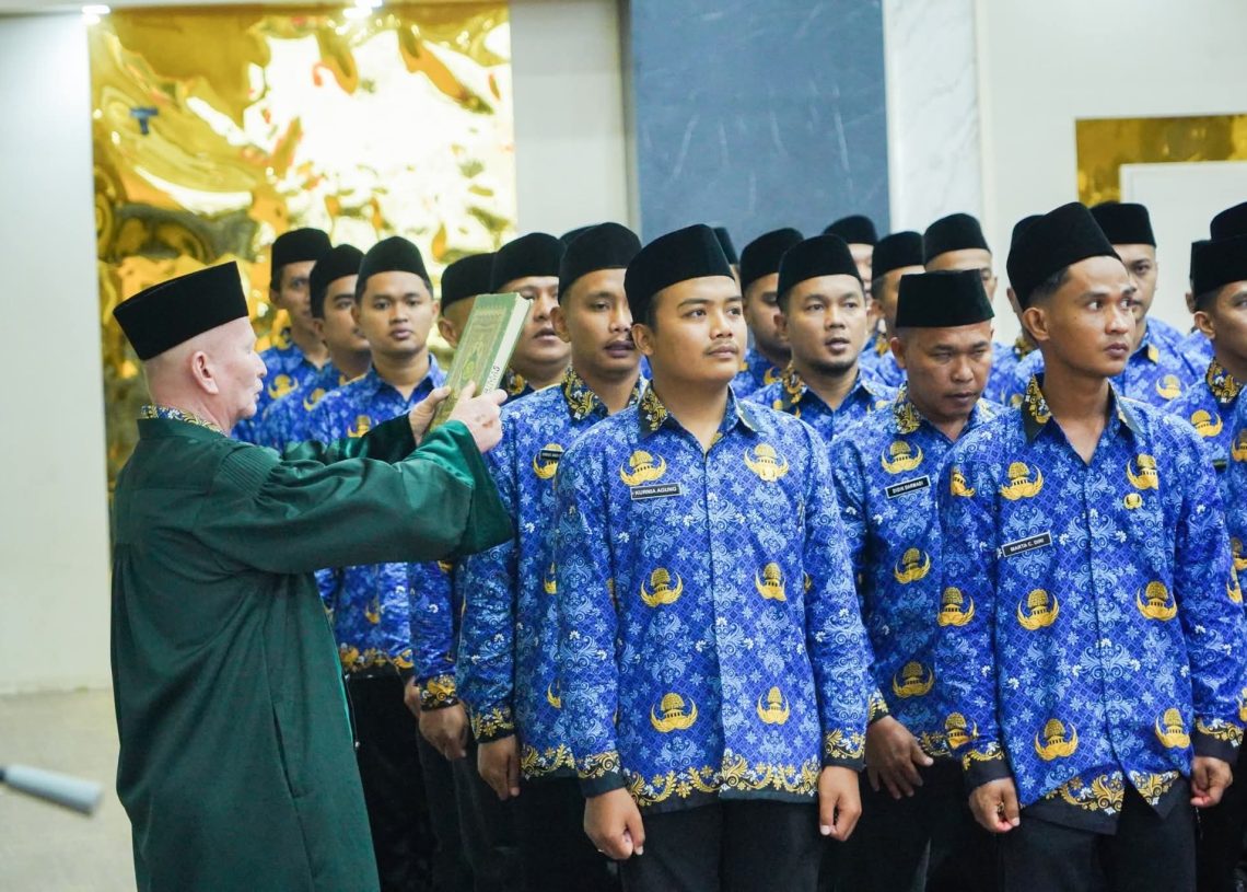 Penantian Panjang yang Berbuah Manis, 180 PPPK Resmi Dilantik Bupati Dharmasraya
