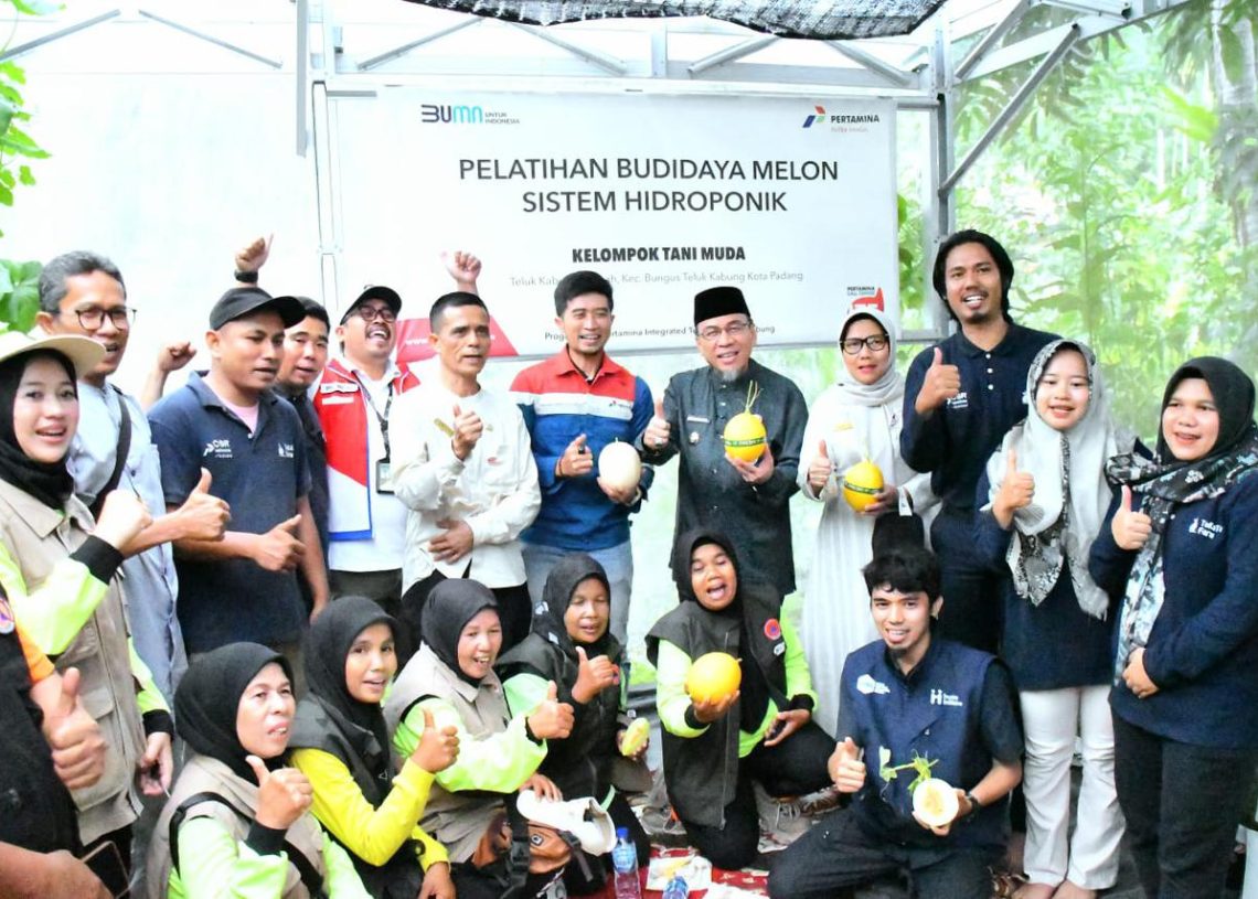 Petani Muda Bungtekab Sukses Kembangkan Pertanian Modern Berbasis Hidroponik